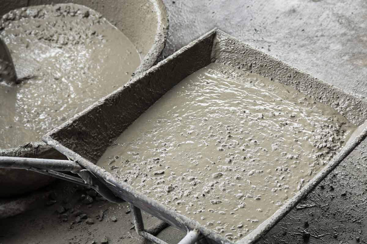 Повышение свойства подвижности бетона за счет добавления воды